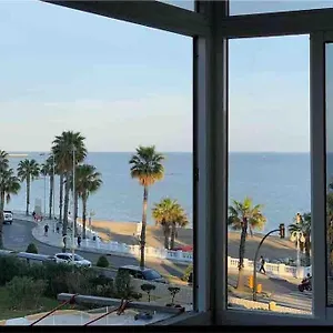 https://apartment-first-line-of-the-sea.1costadelsol.com